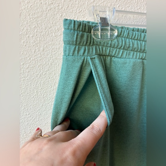 EUC Vuori The Performance Jogger in color Marsh Heather (Size:L) - Picture 7 of 10